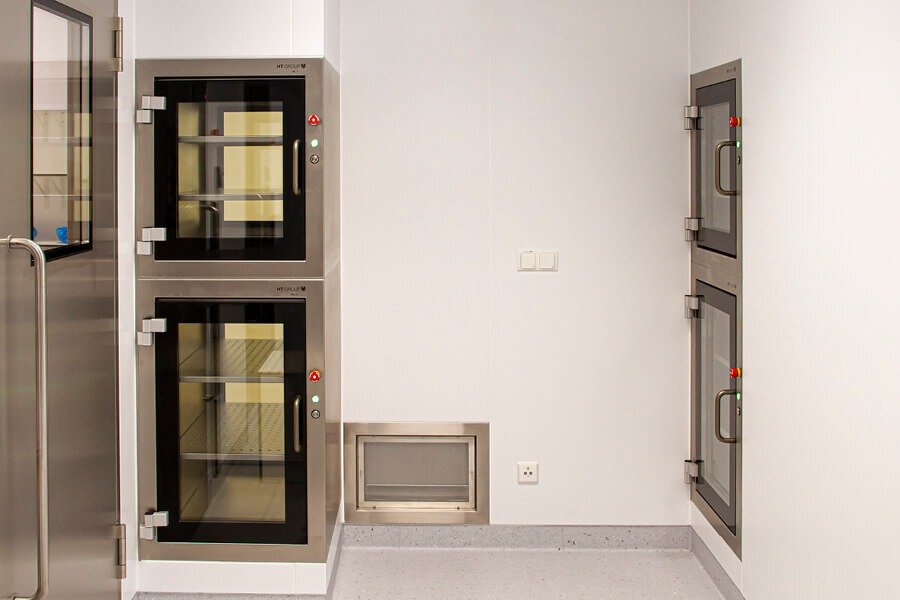 GMP cleanroom material sluices (3)