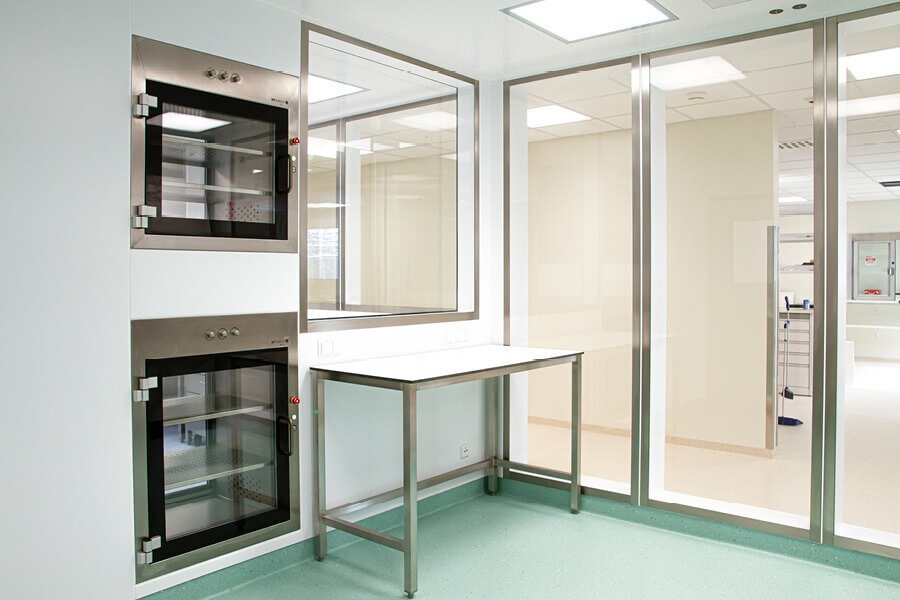 GMP cleanroom material sluices